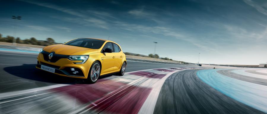  Renault Megane R.S. Trophy 2018 года  (WW) (фото 3 из 65)